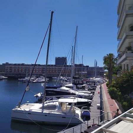 Unique 3 Bedroom In V A Waterfront 开普敦 外观 照片